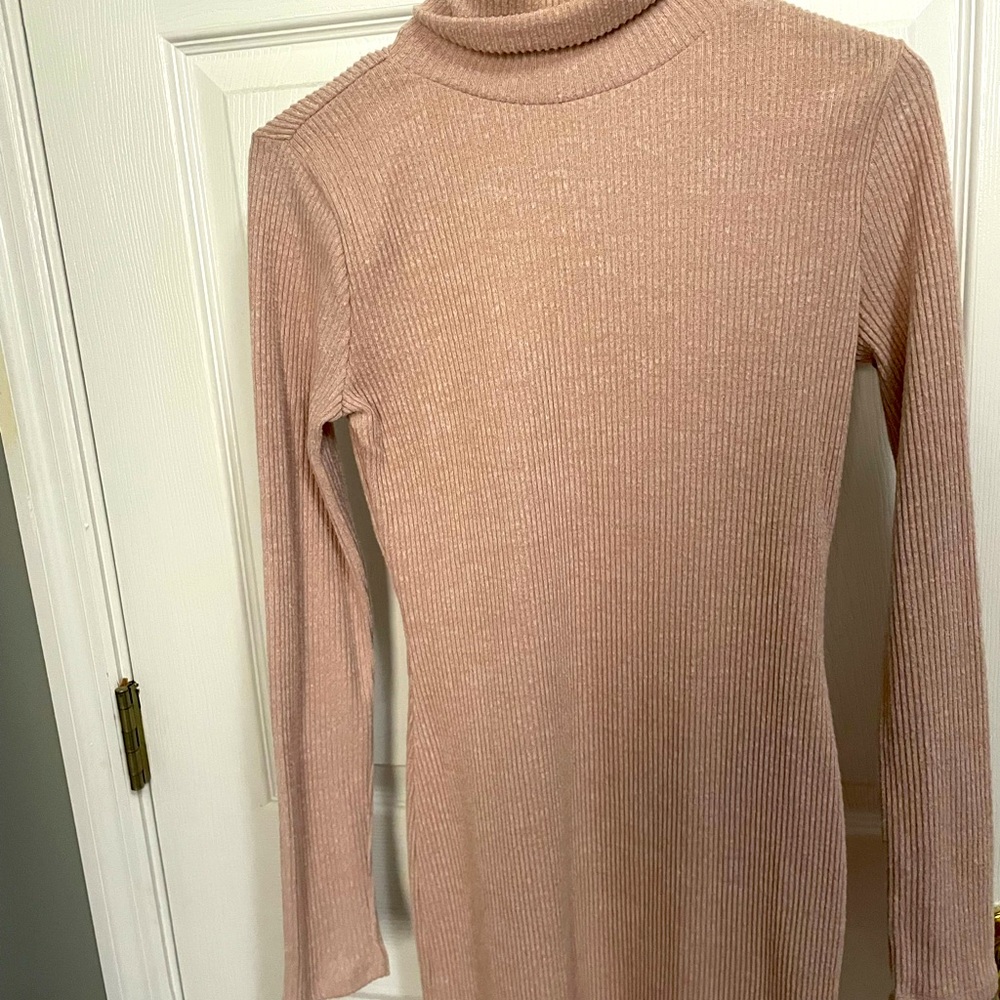TURTLE NECK DRESS!